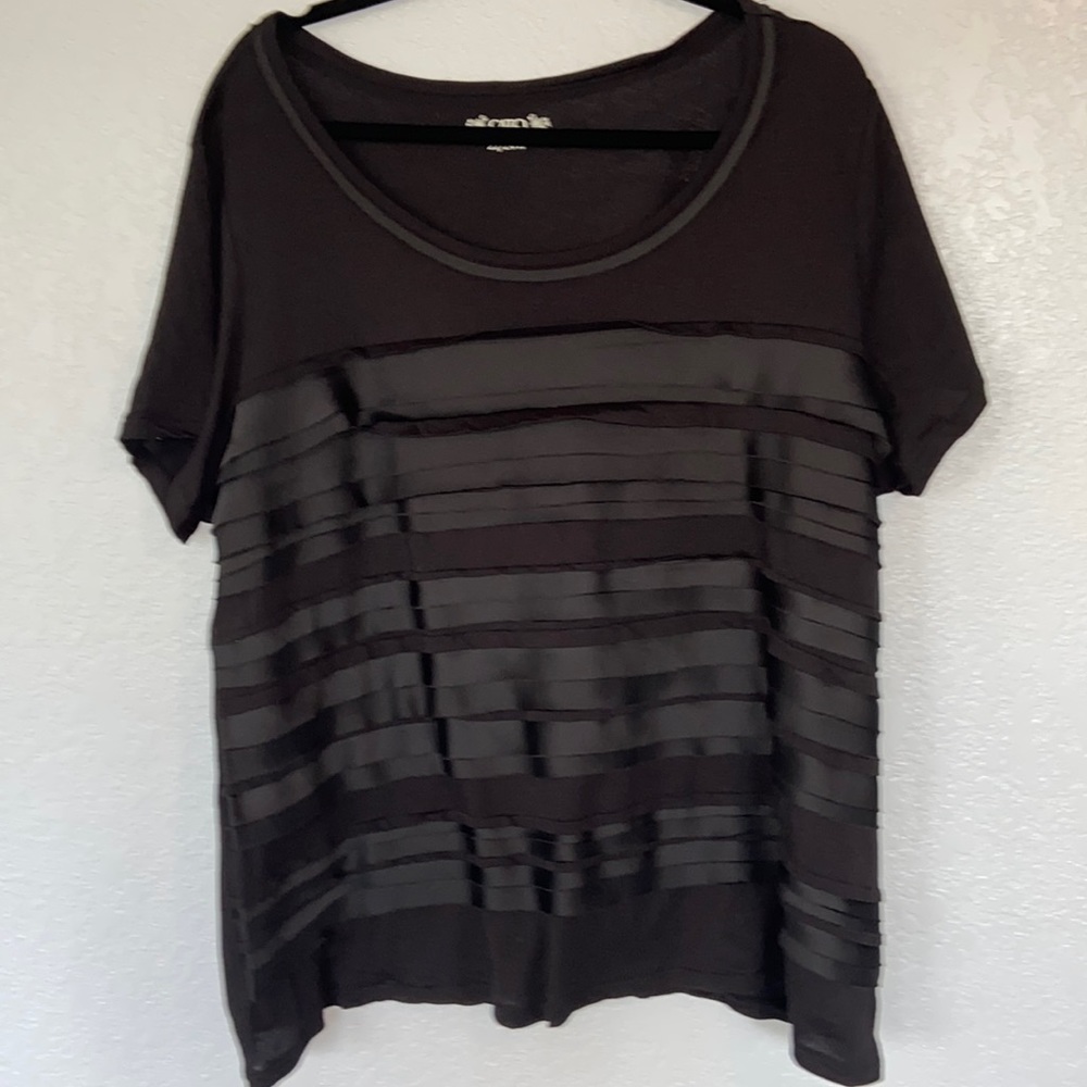 Short Sleeve Black Cato Blouse with Ribboned Stripes. 22/24. EUC.